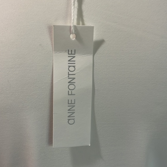 HOST PICK!!! Brand new ANN FONTAINE top with white pearl split sleeve - Picture 7 of 8